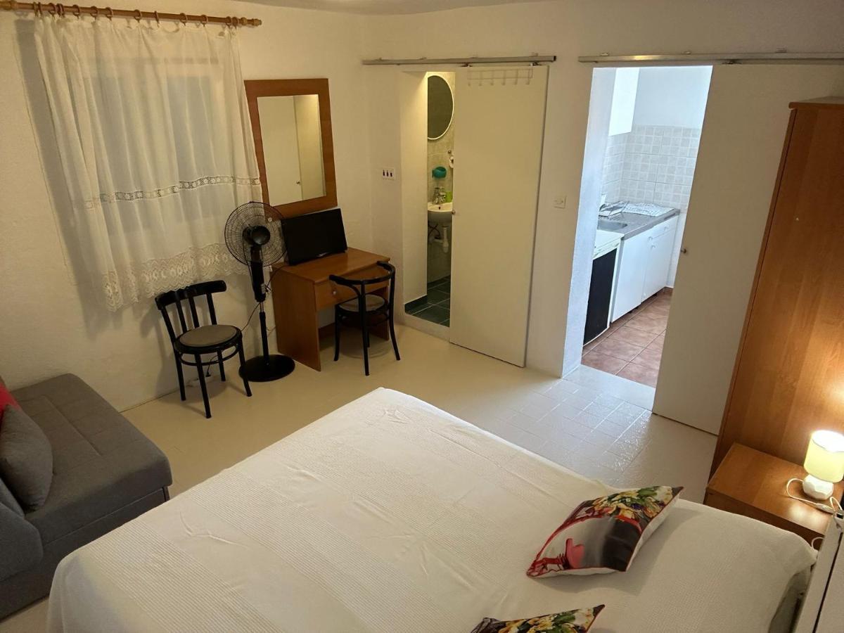 Apartmani Martinovka 德朗西斯 外观 照片