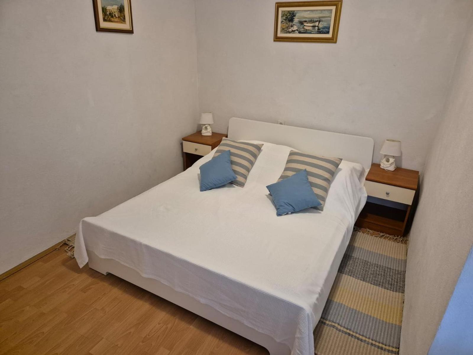 Apartmani Martinovka 德朗西斯 外观 照片