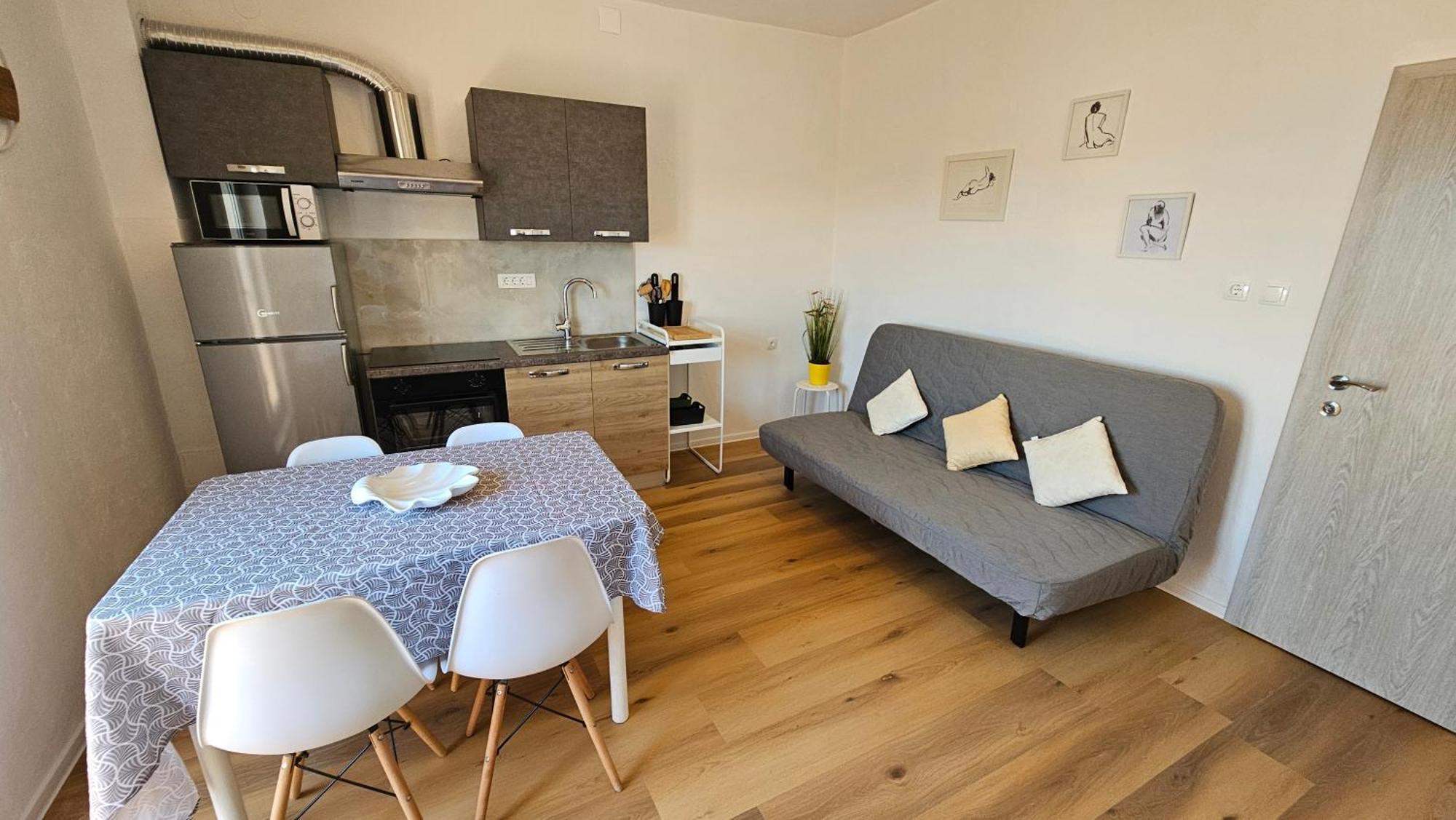Apartmani Martinovka 德朗西斯 外观 照片